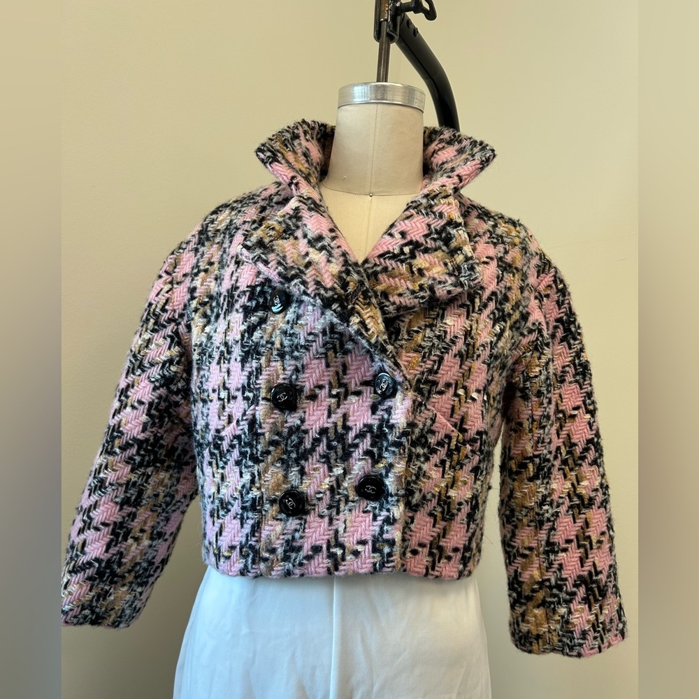 CHANEL Ladies Wool Jacket Authentic US 6/ FR 38. Authentic!